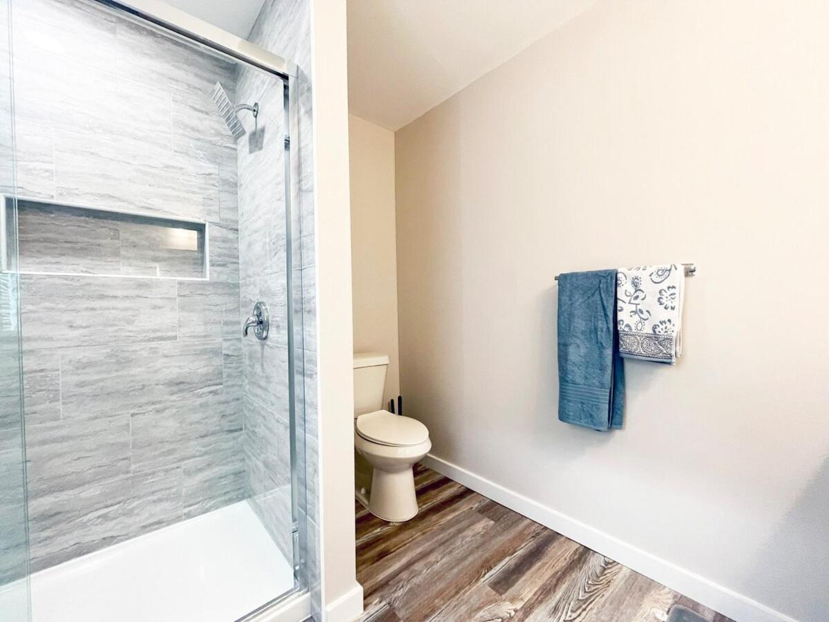 Beautiful Cozy New Build Home - Pet Friendly South Euclid Dış mekan fotoğraf