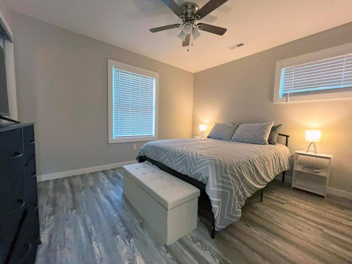 Beautiful Cozy New Build Home - Pet Friendly South Euclid Dış mekan fotoğraf