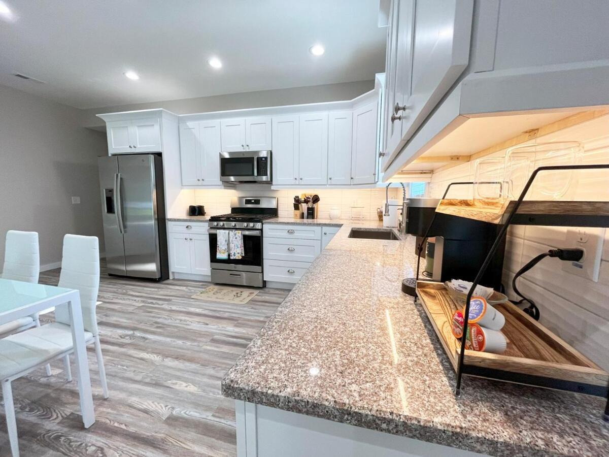 Beautiful Cozy New Build Home - Pet Friendly South Euclid Dış mekan fotoğraf